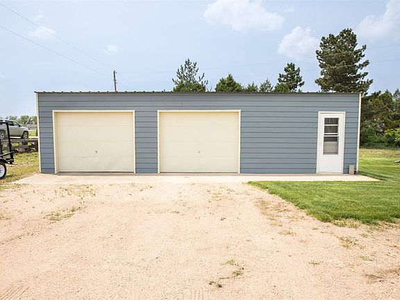 4th image of 38611 Road 707