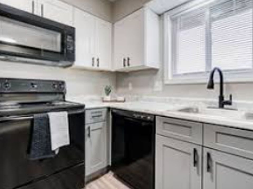 1st image of 3201 Fairfield Ave #3240452AE