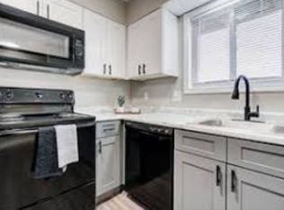 Fairfield Avenue, Fort Wayne, IN 46807