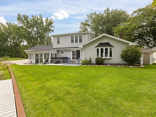 6980 Devils Lake Hwy, Manitou Beach, MI 49253