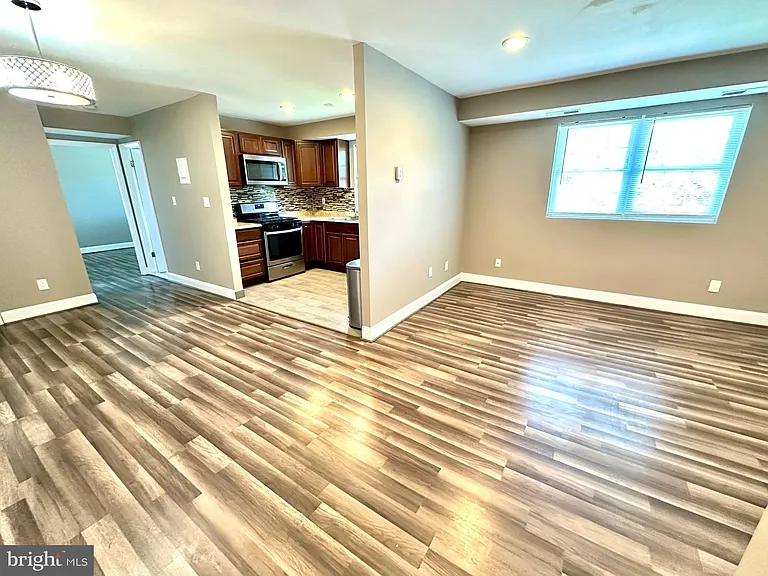 11908 Tarragon Rd #L — Photo 9