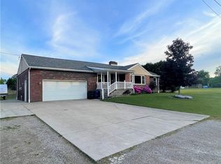 3463 Schlindwein Dr, Erie, PA 16509