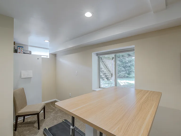 300 Stratford Ln #300 — Photo 17