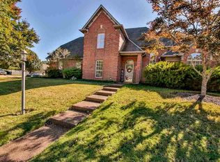10041 Woodland Pine Cv W, Lakeland, TN 38002