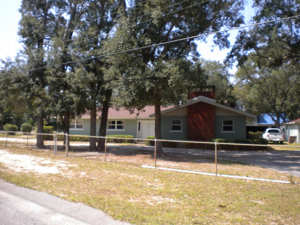 1st image of 265 Rose Ct