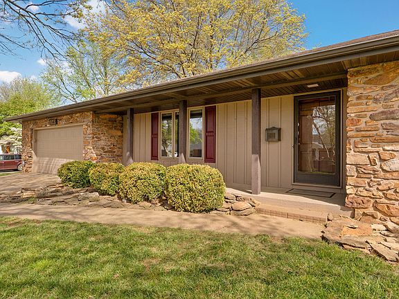 5th image of 2025 E Shady Glen Drive