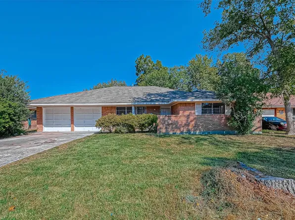 2946 Dragonwick Dr, Houston, TX 77045