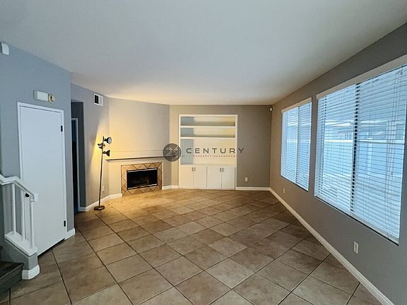4th image of 13393 Indian Bow Cir