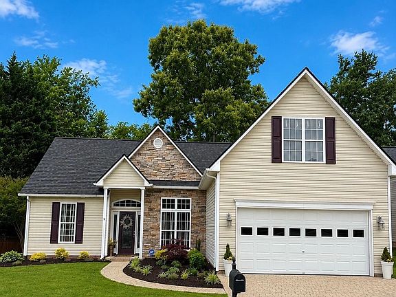 2nd image of 136 Cottage Ridge Rd