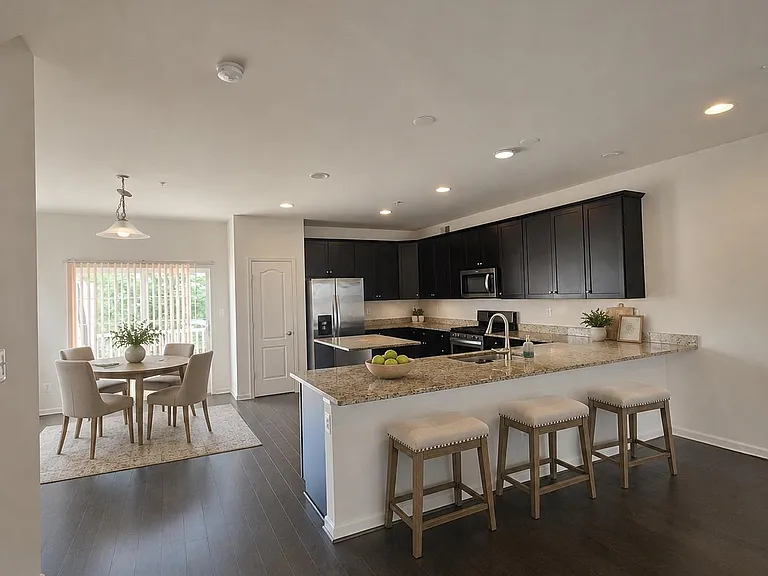 7770 Dagny Way — Photo 4