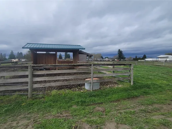 17506 State Route 526, Mount Vernon, WA 98273