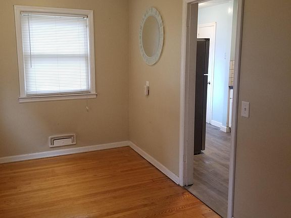 2nd image of 1521 Giddings Ave SE