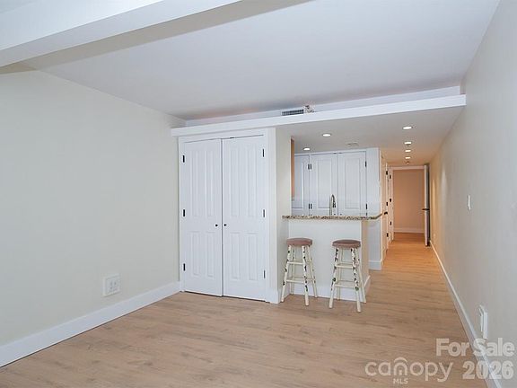 5th image of 37 Hiawassee St APT W103