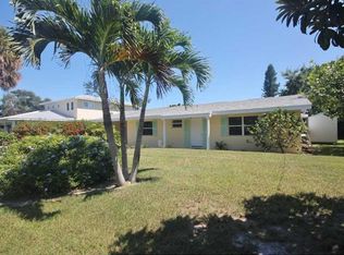 720 Shore Dr, Vero Beach, FL 32963