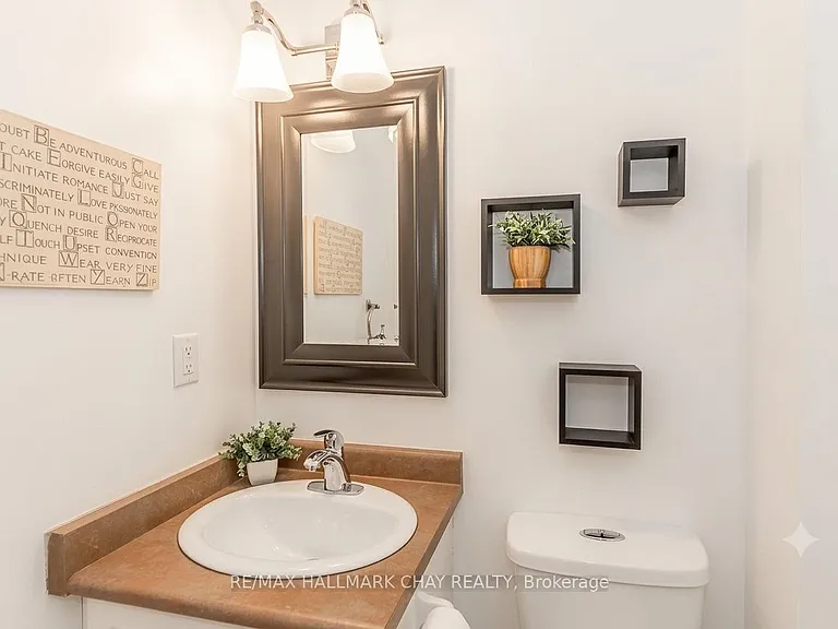 69 Kenwell Cres — Photo 20