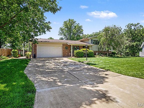 2nd image of 4912 Arevalo Ct