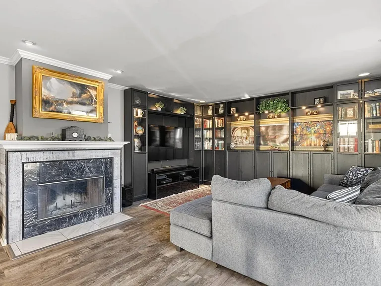 5810 Riley St #8 — Photo 7