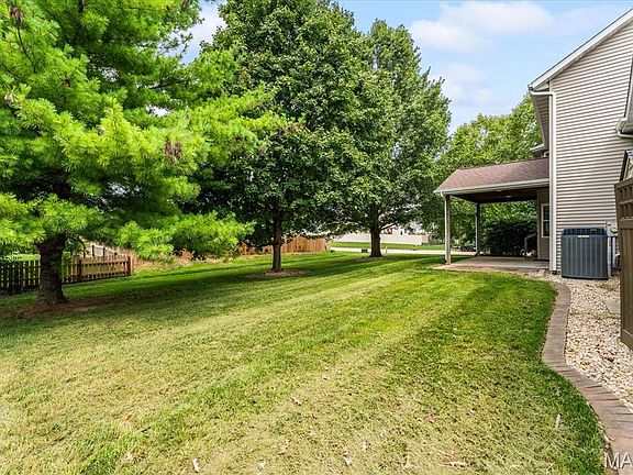 5th image of 1249 Farmington Dr