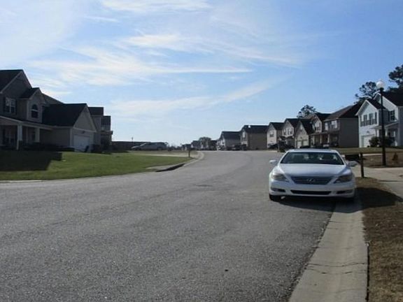 Exterior Neighborhood (street photo)