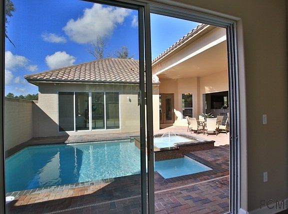 3rd image of 51 New Water Oak Dr