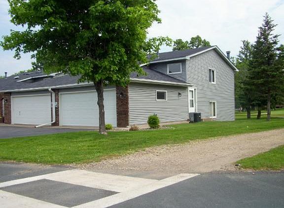2nd image of 7226 218th St N