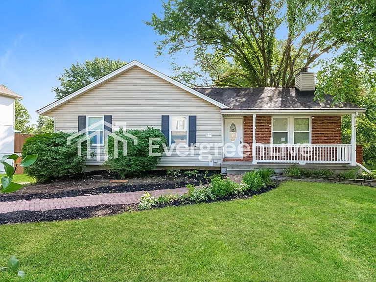 11449 N Wayne Ave — Photo 1