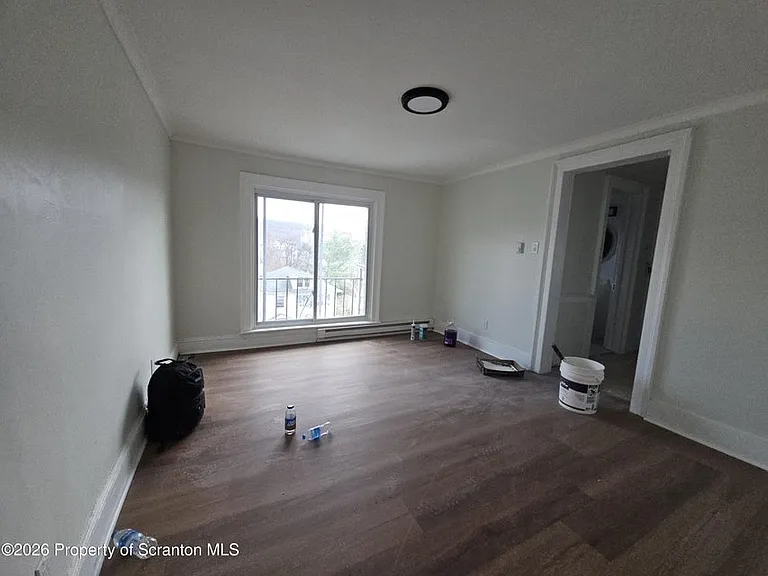 1226-1228 Vine St #6 — Photo 6