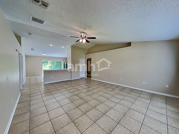 3rd image of 128 Redwing Ct