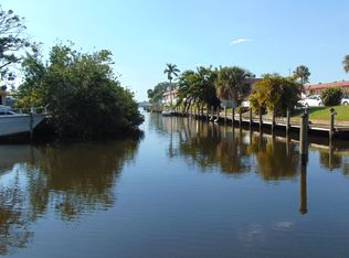 2435 SW Hideaway Ln, Stuart, FL 34994