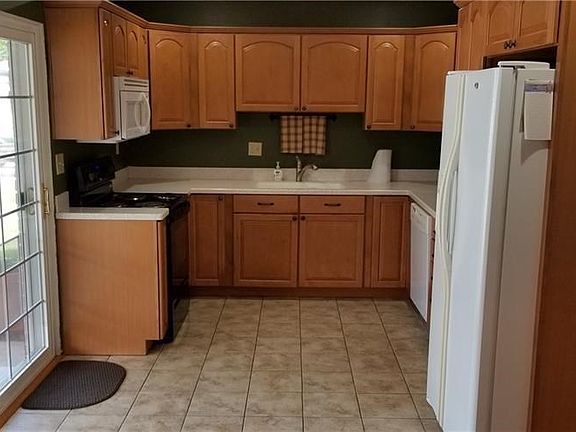 5th image of 1580 Cheyenne Dr