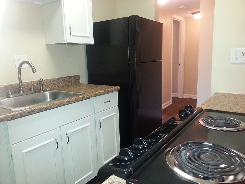 2nd image of 8021 Wood Creek Ct