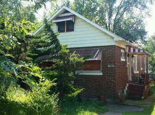 1718 Hayes St, Gary, IN 46404