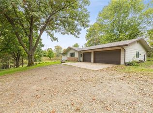 507 S Clark St, Pella, IA 50219