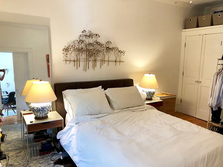 247 Newbury St #2R — Photo 8