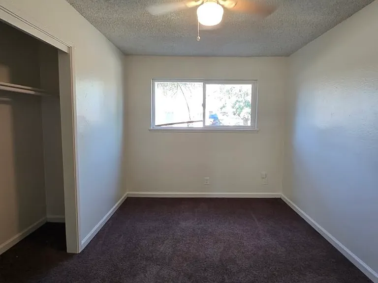 4431 E Hedges Ave #C — Photo 8