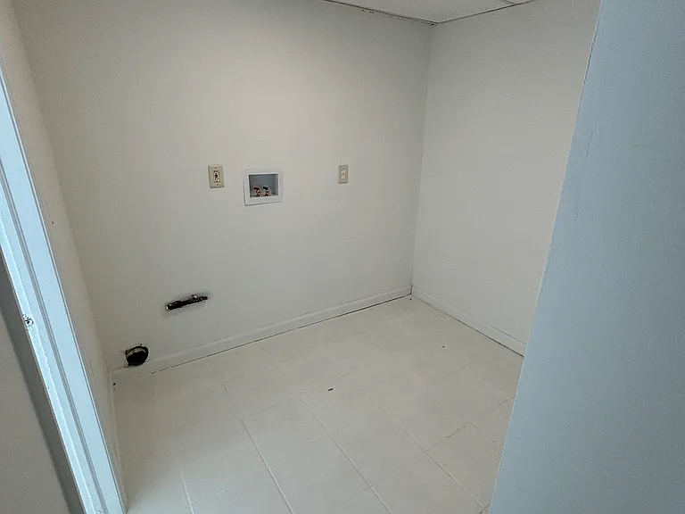 235 Keen St #1R — Photo 15
