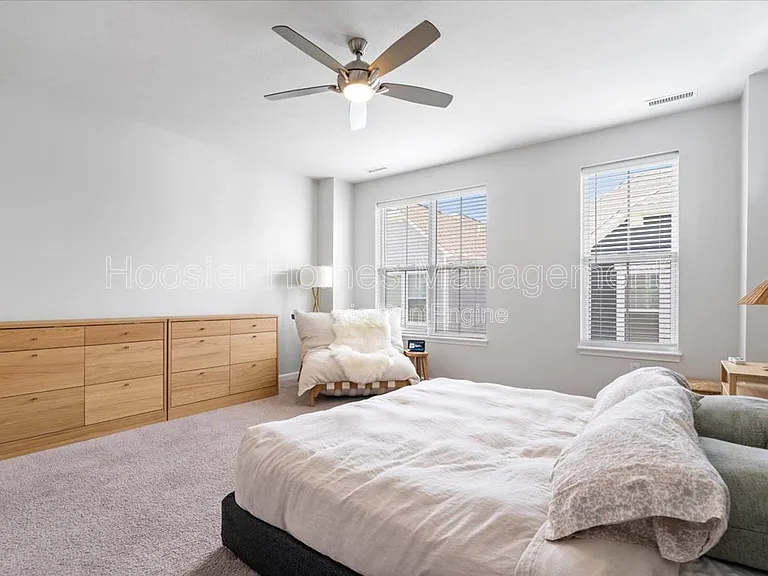 9239 Hawley Dr — Photo 17