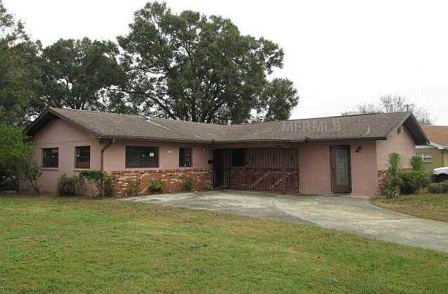 1st image of 2119 W Dallas Ave