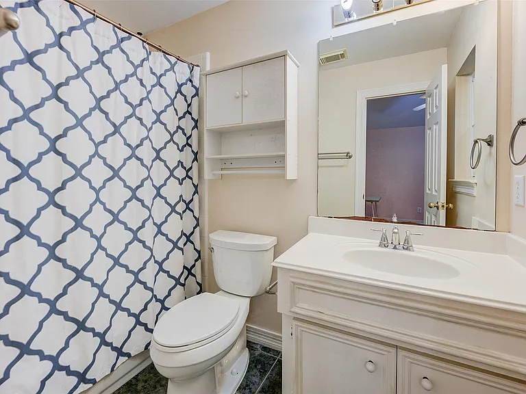 2027 Westshore Dr — Photo 34