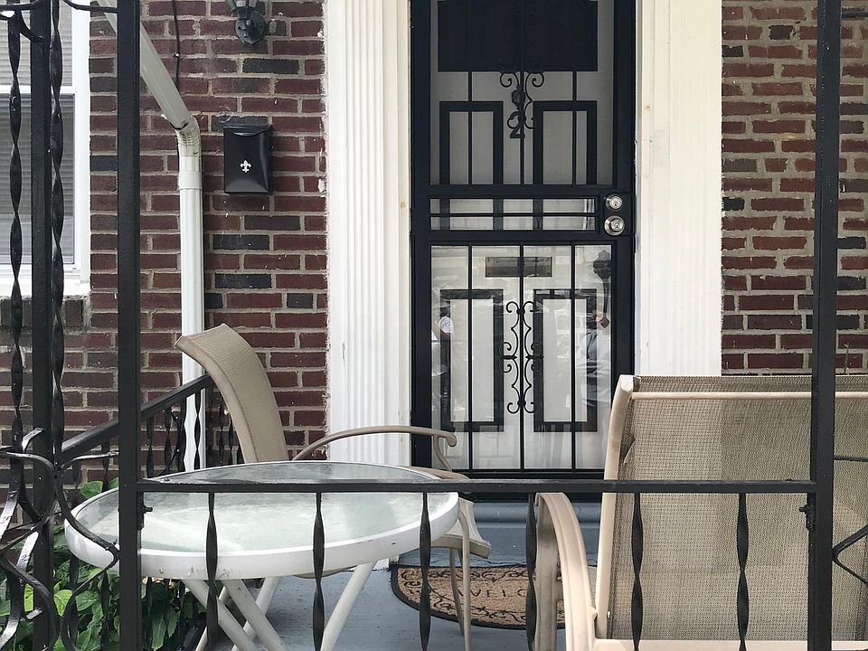 1st image of 641 W Park Ln Floor 2