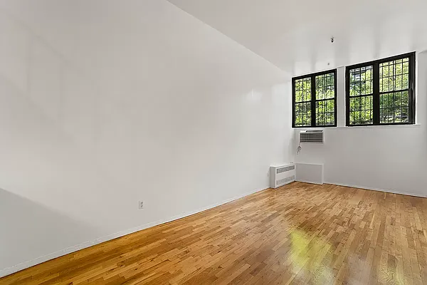 Rented by Brown Harris Stevens | media 8