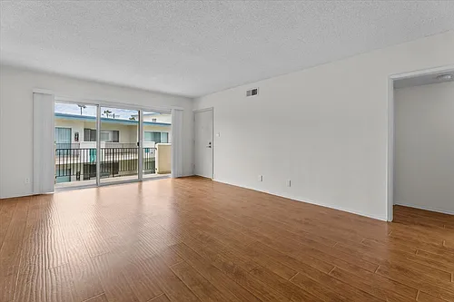 7749 Saint Bernard St #6 Photo 1