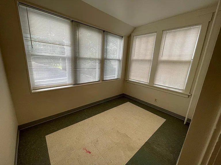6428 S Langley Ave #2 — Photo 10