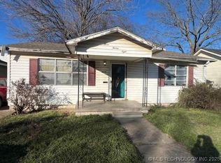 328 W 13th St, Ada, OK 74820