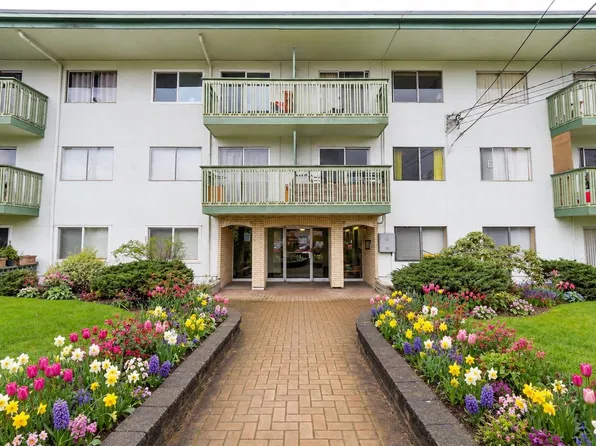 36 E 14th Ave #207, Vancouver, BC V5T 4C9