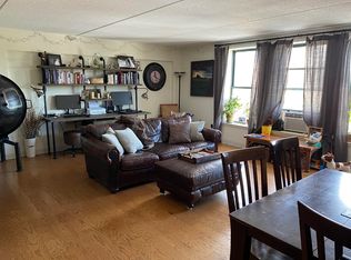 108 Peterborough St APT 6E, Boston, MA 02215