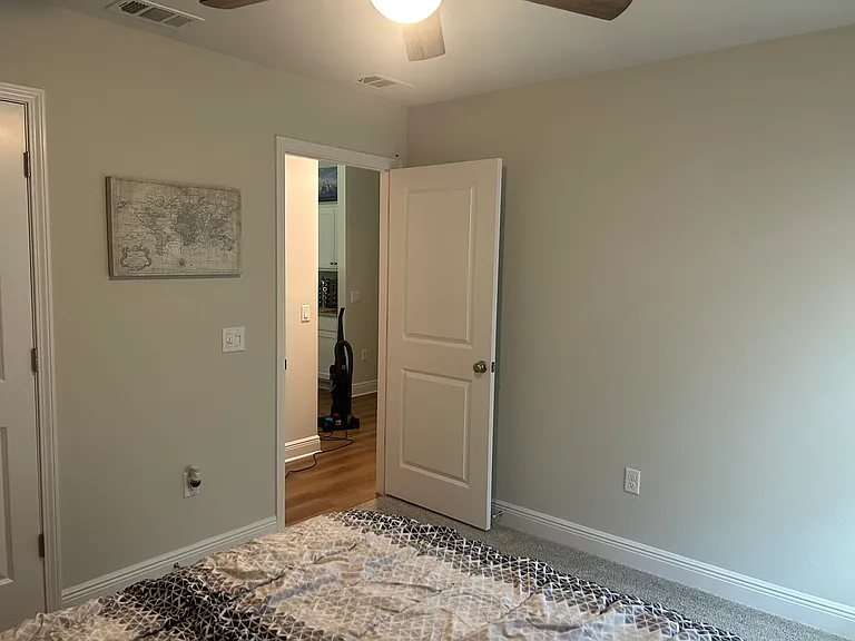 8706 S Lynn Rd — Photo 5