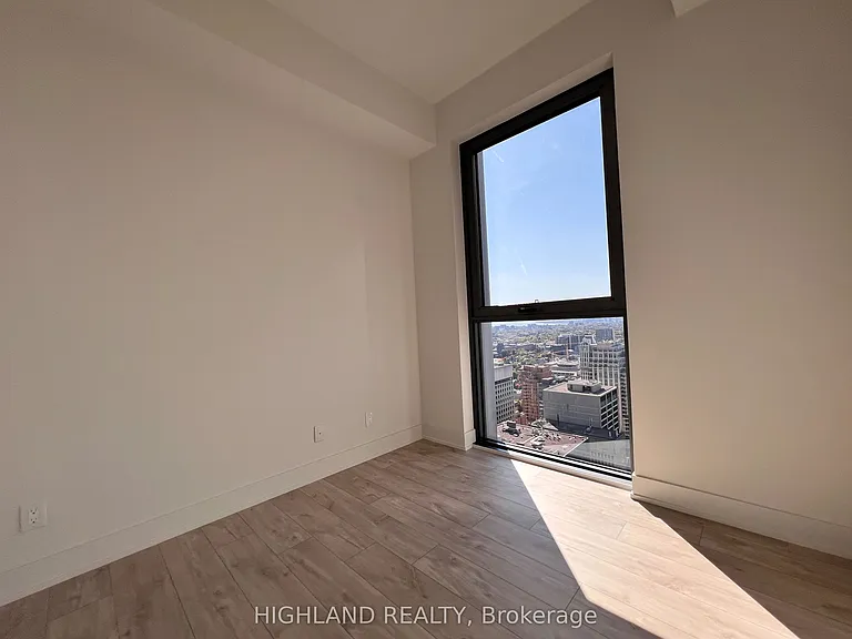 8 Cumberland St #3802 — Photo 28