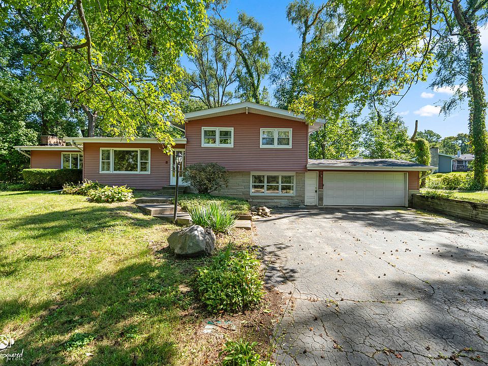 1st image of 162 Barbara Ln