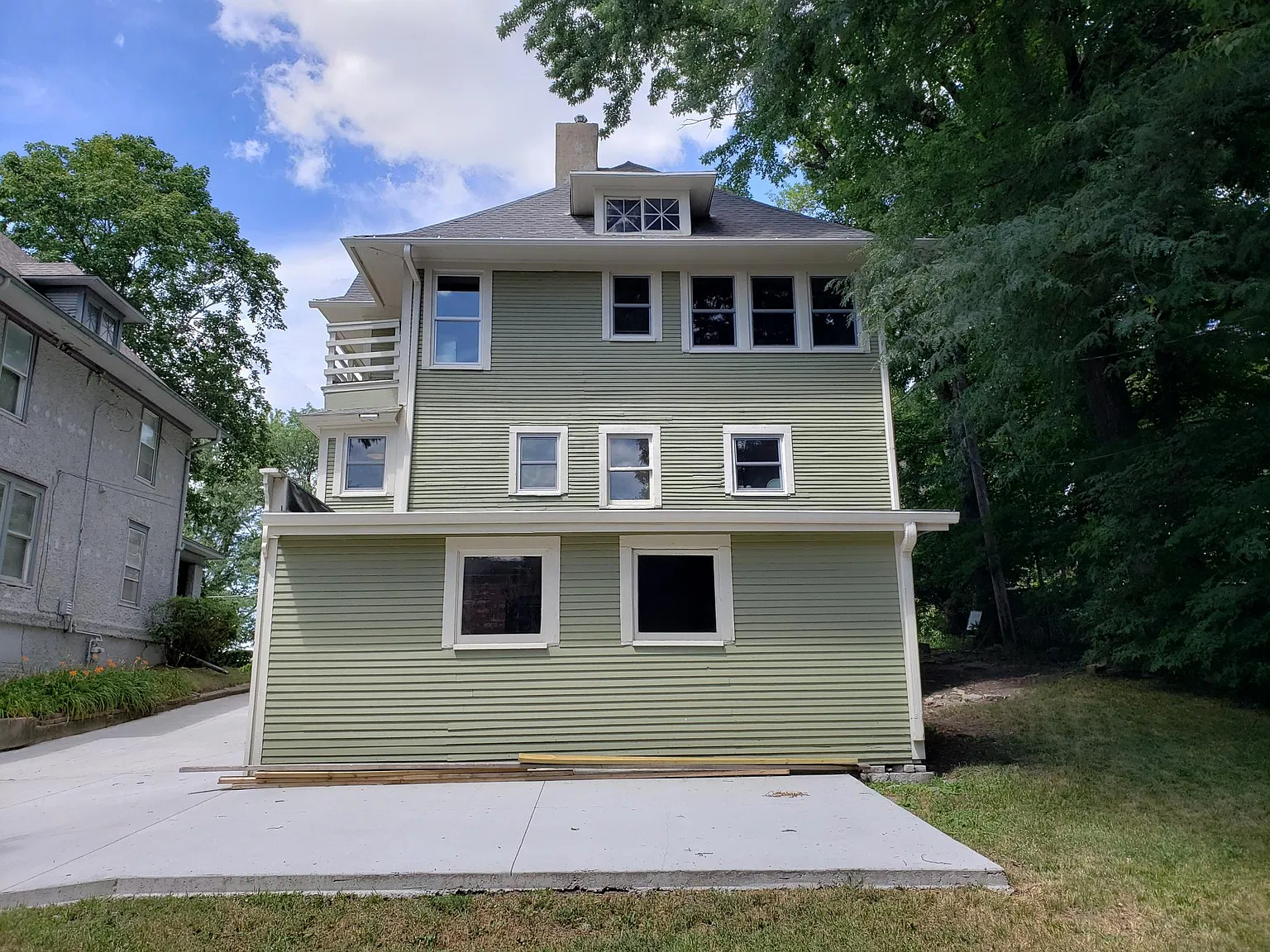 2510 Forest Dr — Photo 3
